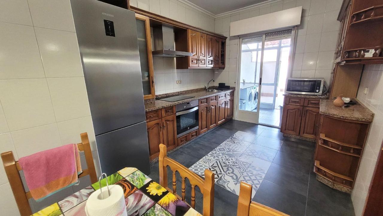 Apartament El Hogar De Todos Ourense Zewnętrze zdjęcie